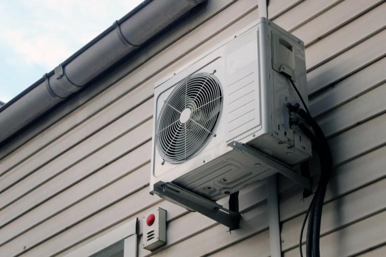 Que vérifier avant une installation de climatisation à Fameck ?